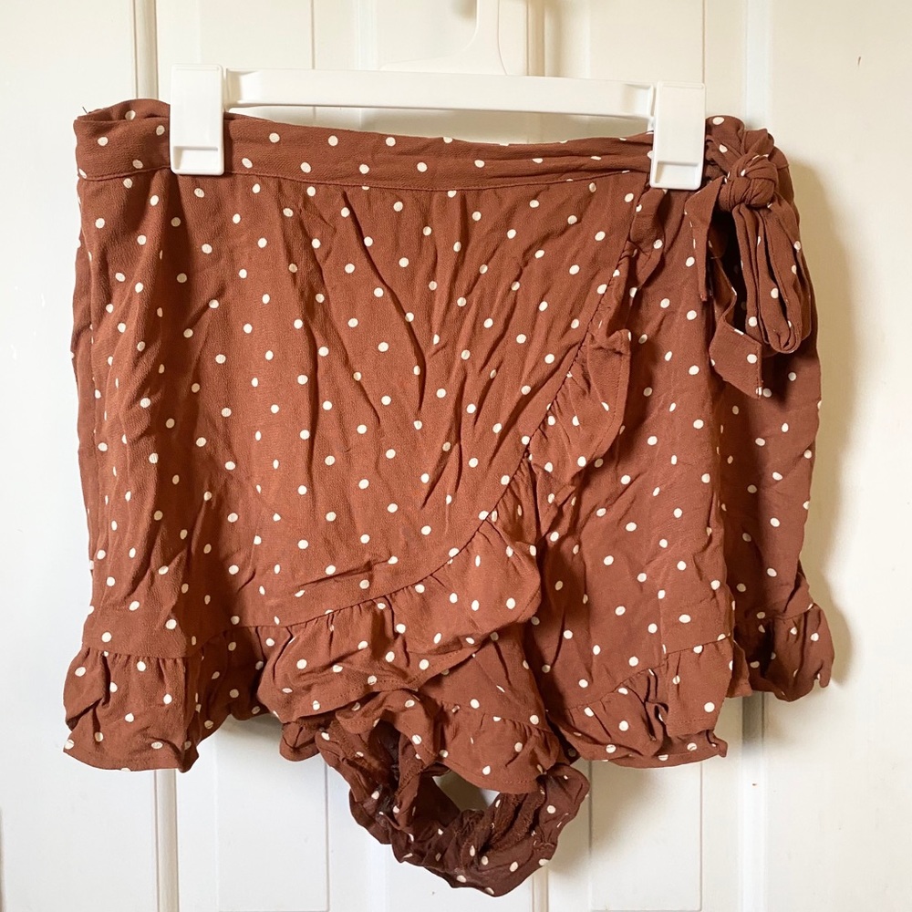 American Eagle wrap shorts